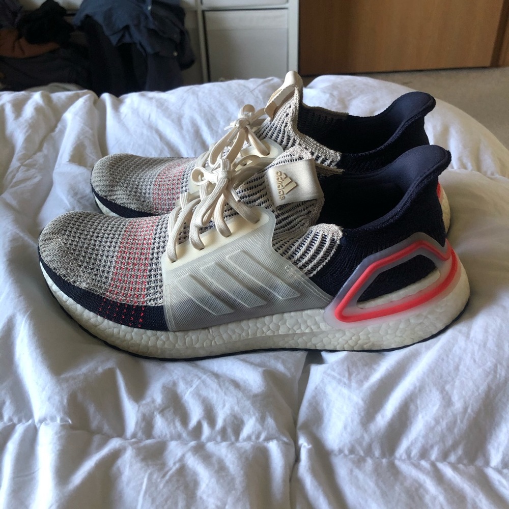 Men’s adidas ultraboost 19 running shoes